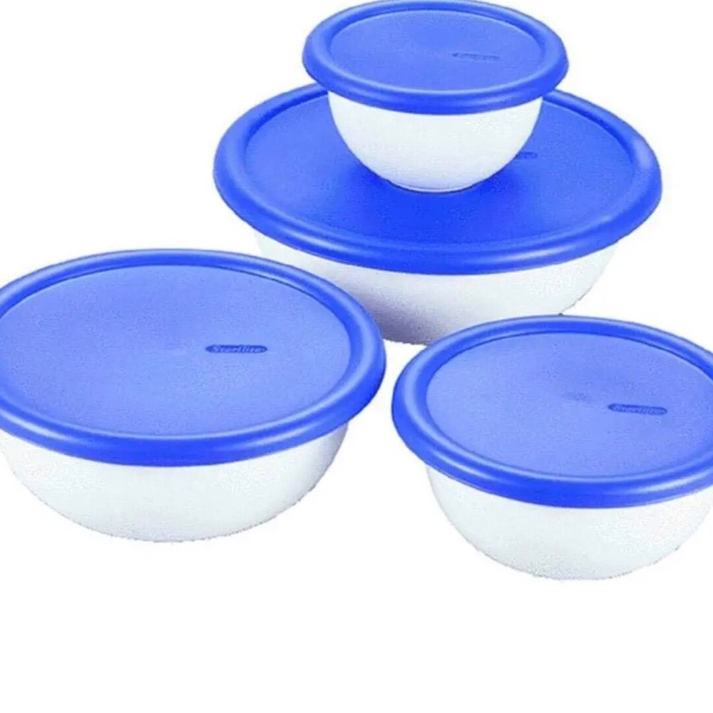 Sterilite Blue and White Plastic Food Storage Bowl Set with Lids